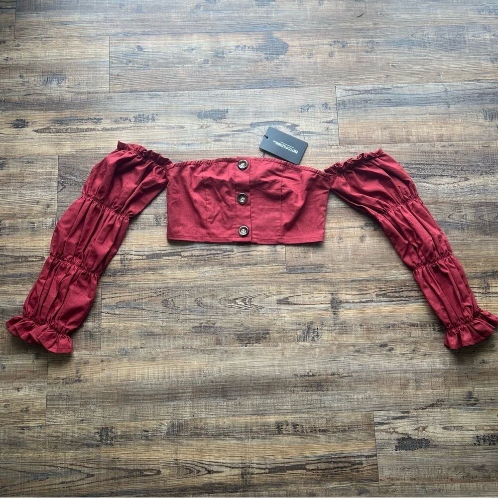 PrettyLittleThing Womens Red Long Sleeve Off The Shoulder Crop Top Size 6 NWT